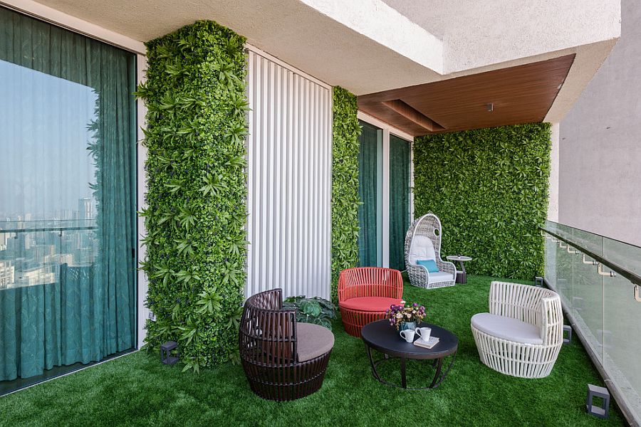 Pick-your-own-personal-style-whenit-comes-to-adding-greenery-to-the-balcony