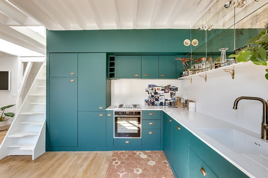 Try out teal insteadof blue for an even more attractive kitchen this winter