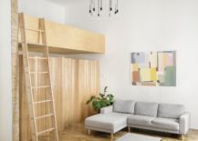 Using-the-vertical-space-inside-the-small-urban-apartment-in-Hungary-217x155