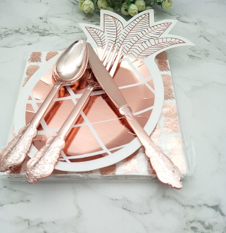 plastic-cutlery-in-rose-gold