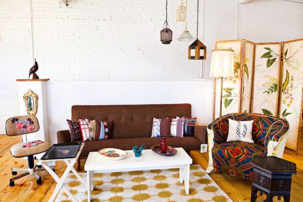 Eclectic Living Rooms with Brick Walls: Chic Confluence of Color and ...