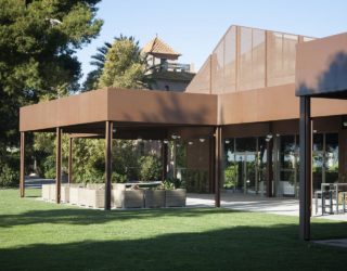 Extensive Corten Steel Structure Brings Outdoor Spaces to Old Spanish Country House