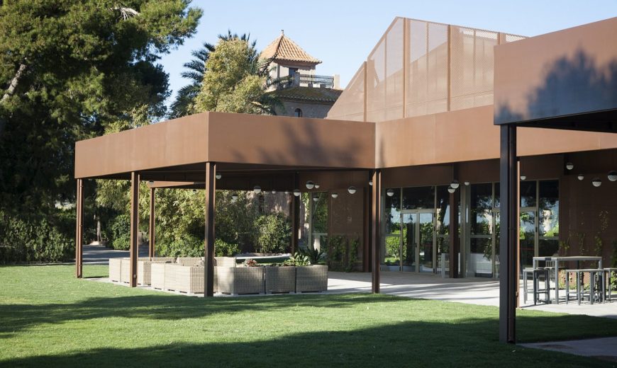 Extensive Corten Steel Structure Brings Outdoor Spaces to Old Spanish Country House