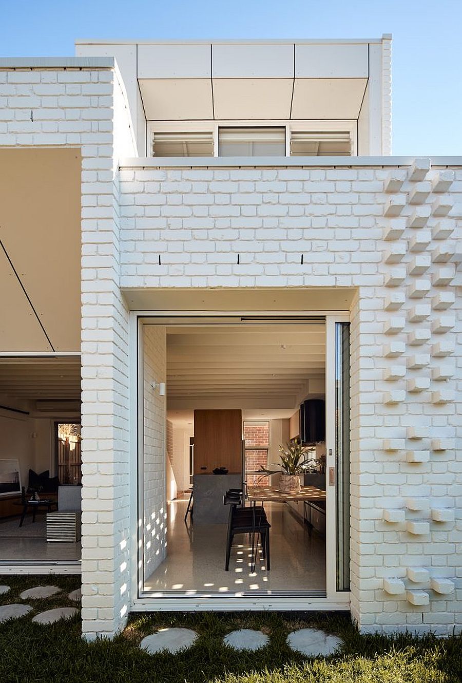 Fabulous-new-brick-extension-to-Melbourne-house-with-rainwater-collecting-system