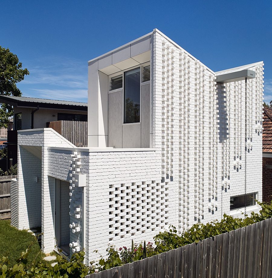 Fabulous-white-brick-extension-to-suburban-Melbourne-home