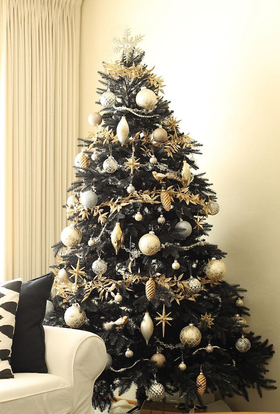 30 Best Black Christmas trees ideas  black christmas trees, black  christmas, christmas tree decorations