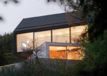 Hillside-contemporary-home-with-cantilevered-box-structure-217x155