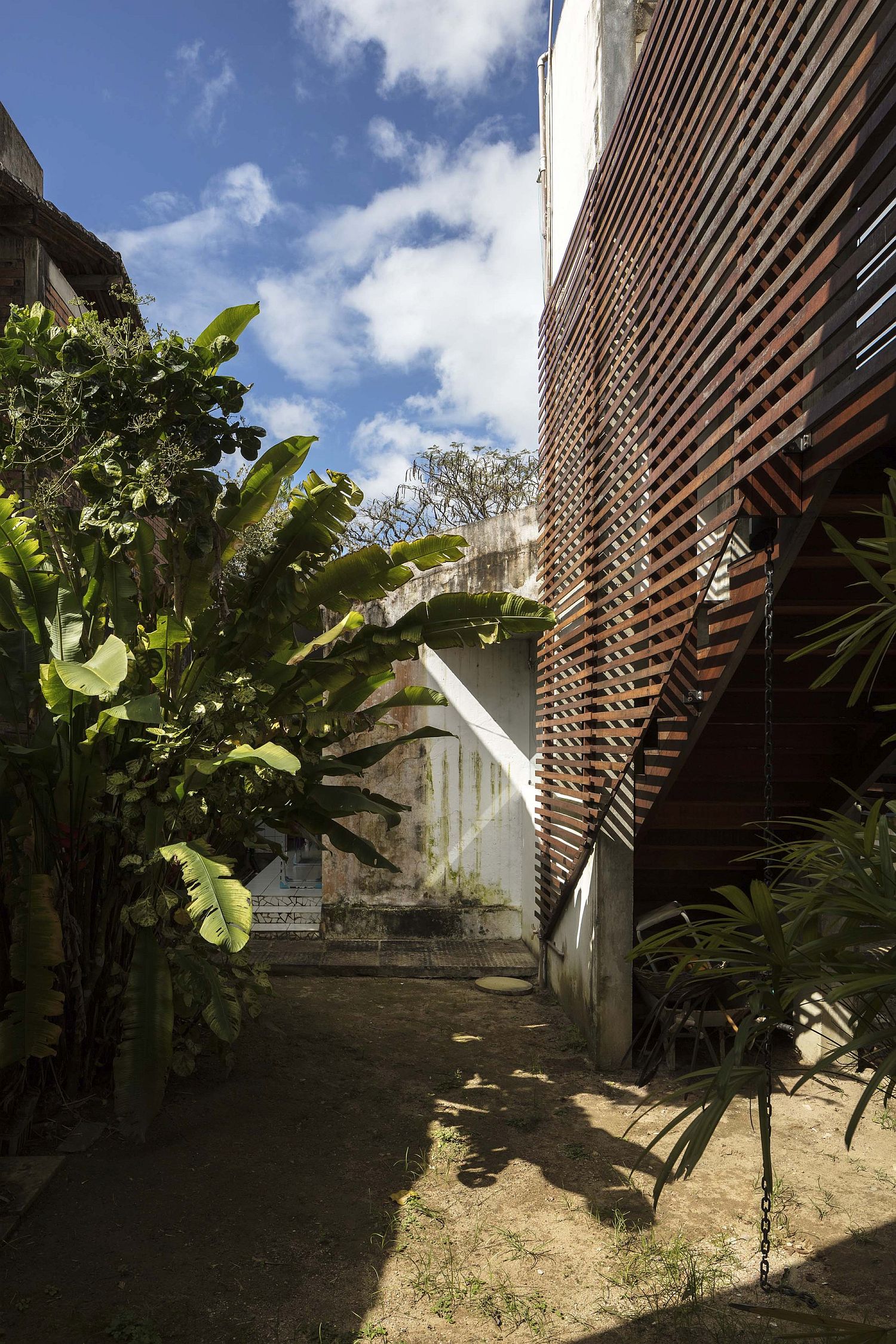 Natural jungle offers privacy to those on the deck