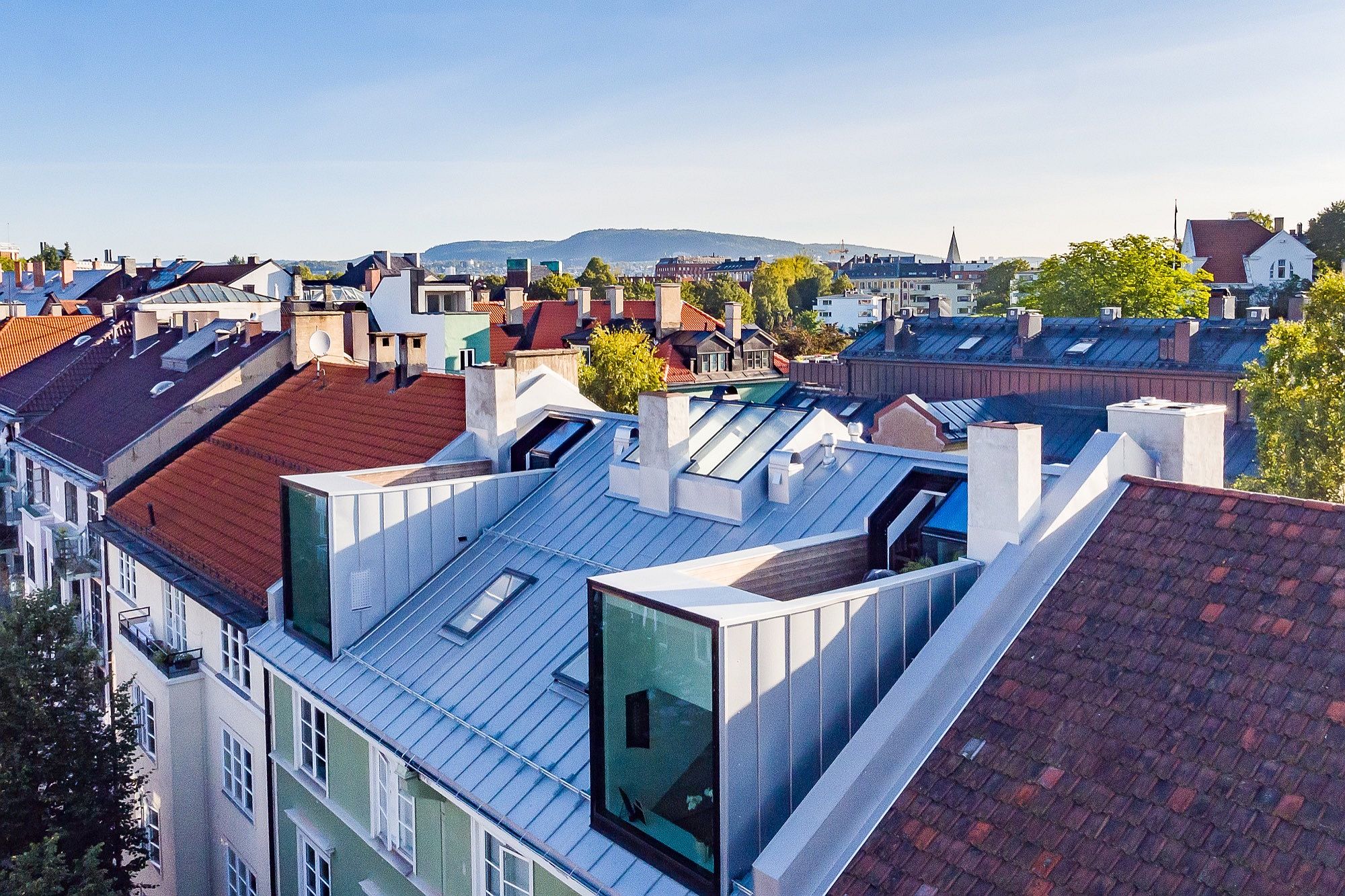 Old-loft-in-the-20s-turned-into-beautiful-modern-apartments-in-Oslo