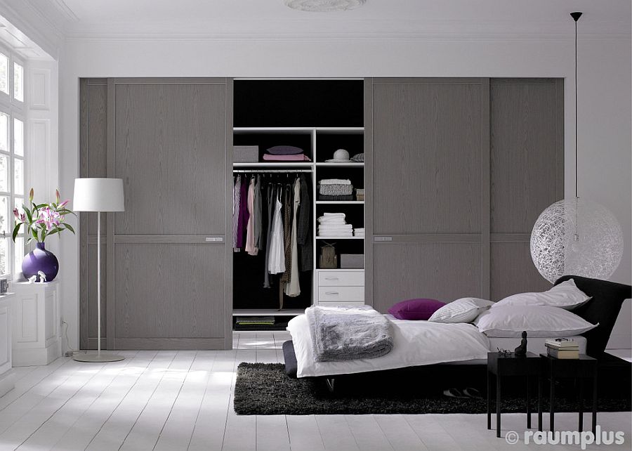 Sliding-doors-save-space-in-the-small-bedroom