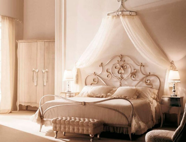 Beautiful Canopy Bed Designs To Turn Your Bedroom Into A