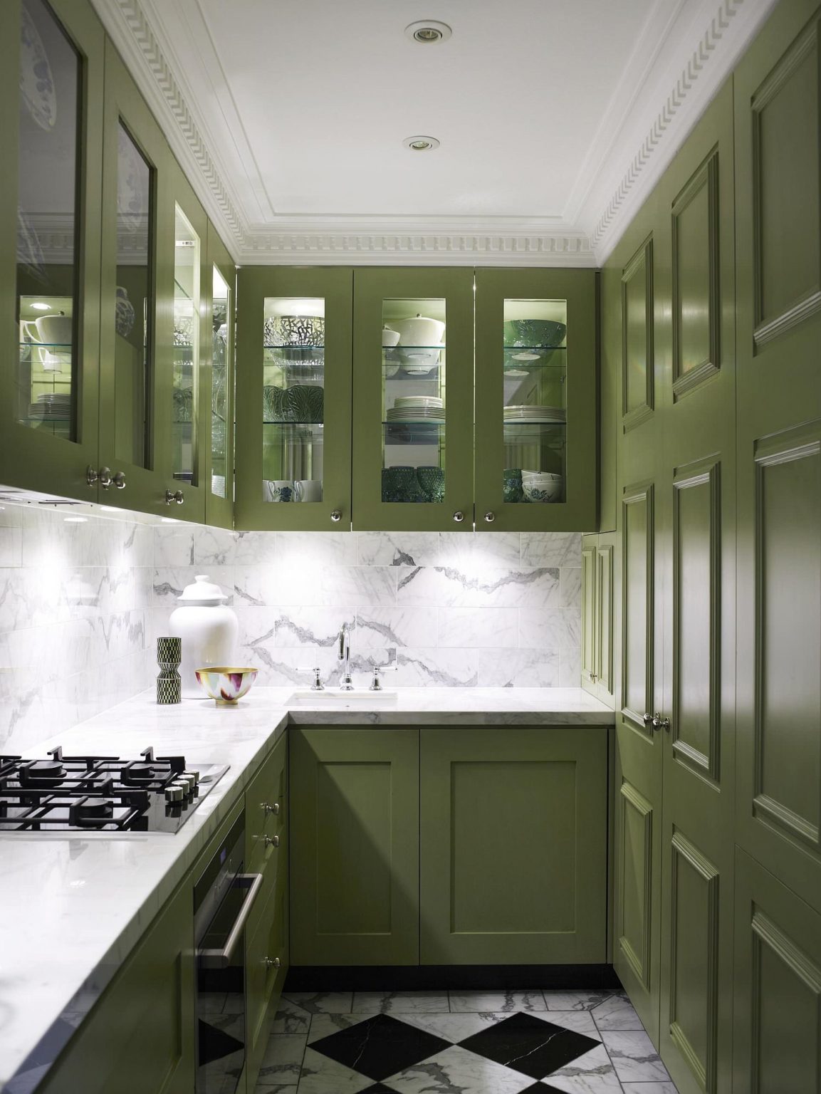 Dark Green Kitchens 20 Ideas for those who Love an Overload