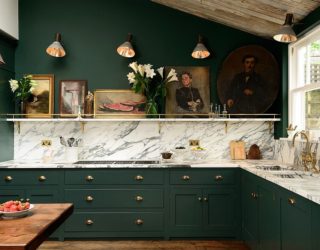 Dark Green Kitchens: 20 Gorgeous Ideas for those who Love an Overload of Green!