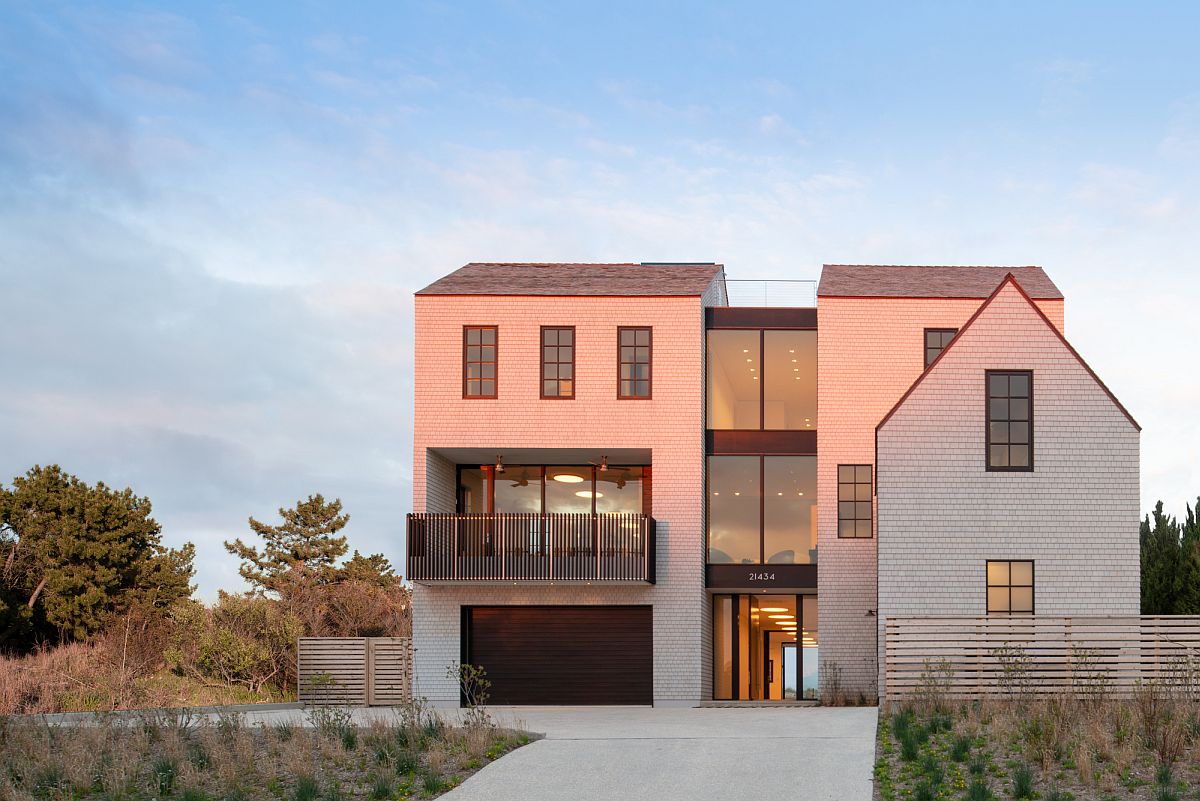 Street-facade-of-East-Lake-Beach-House-offers-complete-privacy-while-welcoming-everyone-gleefully