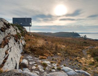 Overlooking Rugged Atlantic Coastline: Stunning Cliff House Offers Breathtaking Views