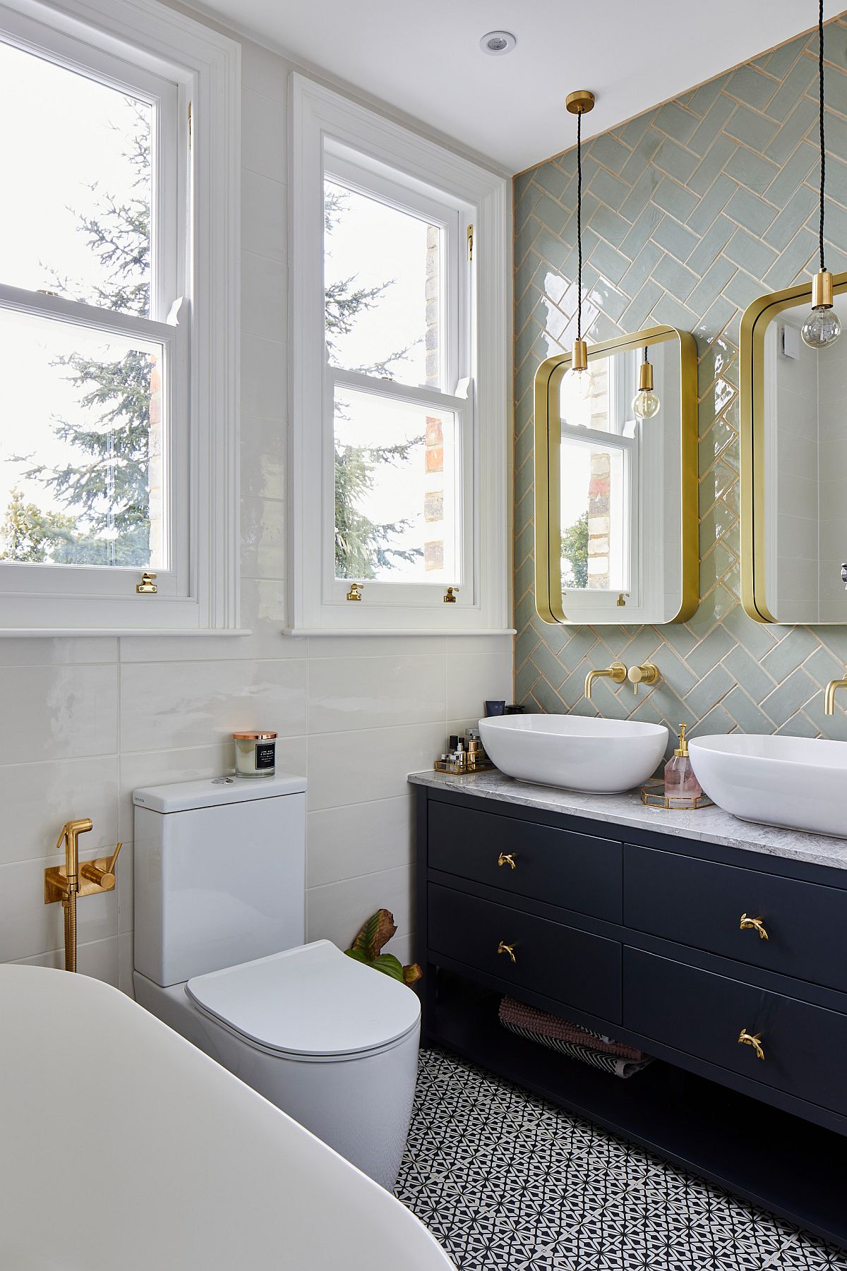 20 Lovely Bathroom Vanities In Blue, White Bathroom Vanity Color Ideas