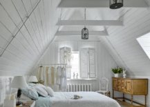 Gentle-wooden-accents-bring-contrast-to-an-otherwise-beautiful-white-attic-bedroom-with-shabby-chic-style-41718-217x155