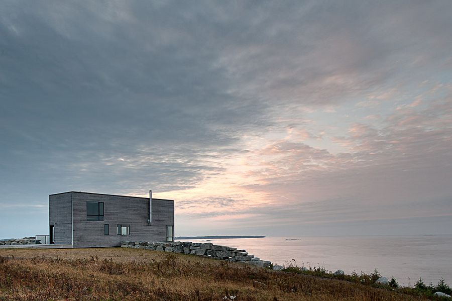 Gorgeous smart cabin with rustic appeal overlooks the Atlantic in a mesmerizing fashion