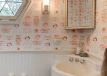 It-is-the-wallpaper-that-steals-the-show-in-this-white-powder-room-38230-217x155