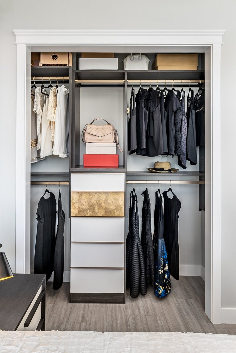 20 Small Apartment Closet Ideas That Save Space With Innovative Design   Modern Minimal Bedroom Closet Is Easy On The Eyes Thanks To Smart Organization 82448 768x1151 