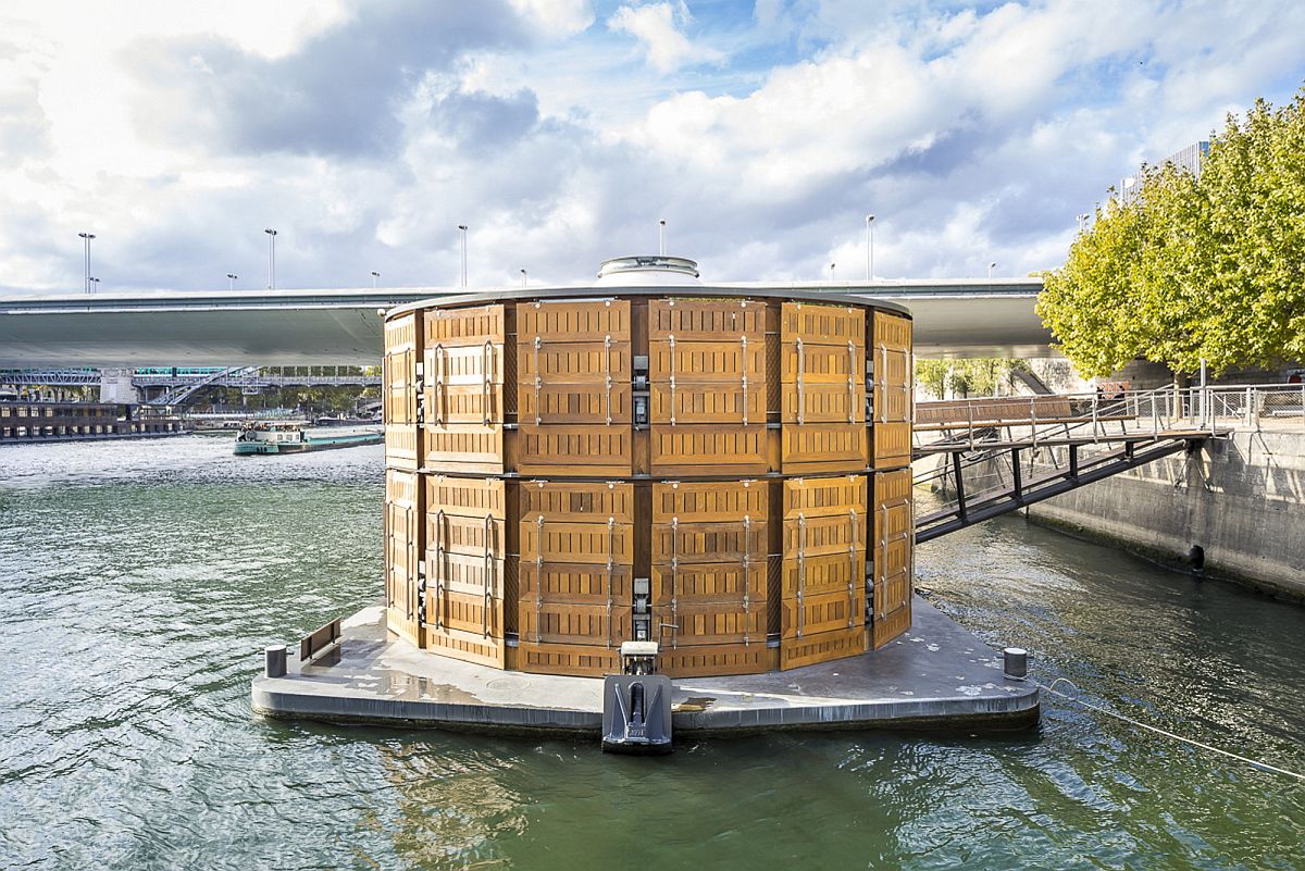 Wooden exterior of the hospital gives it warm, inviing appel