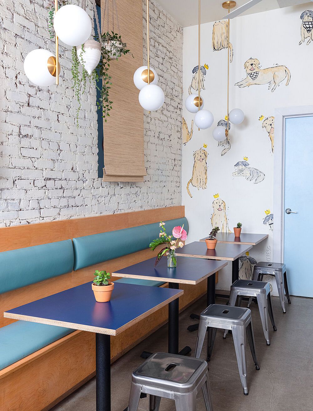 Brick-walls-that-are-whitewashed-give-the-restaurant-interior-a-cozy-timeless-appeal-93914