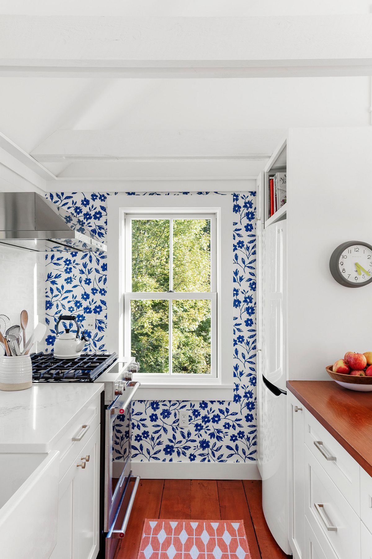 Choose a wallpaper with floral pattern that fits with the style of your kitchen