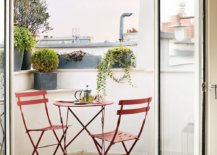 Slim-table-and-chairs-in-red-for-the-tiny-Balcony-of-Paris-home-67648-217x155