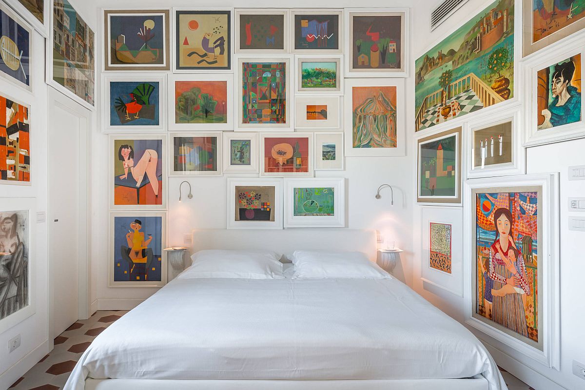 Amazing way to decorate the bedroom with colorful wallart pieces