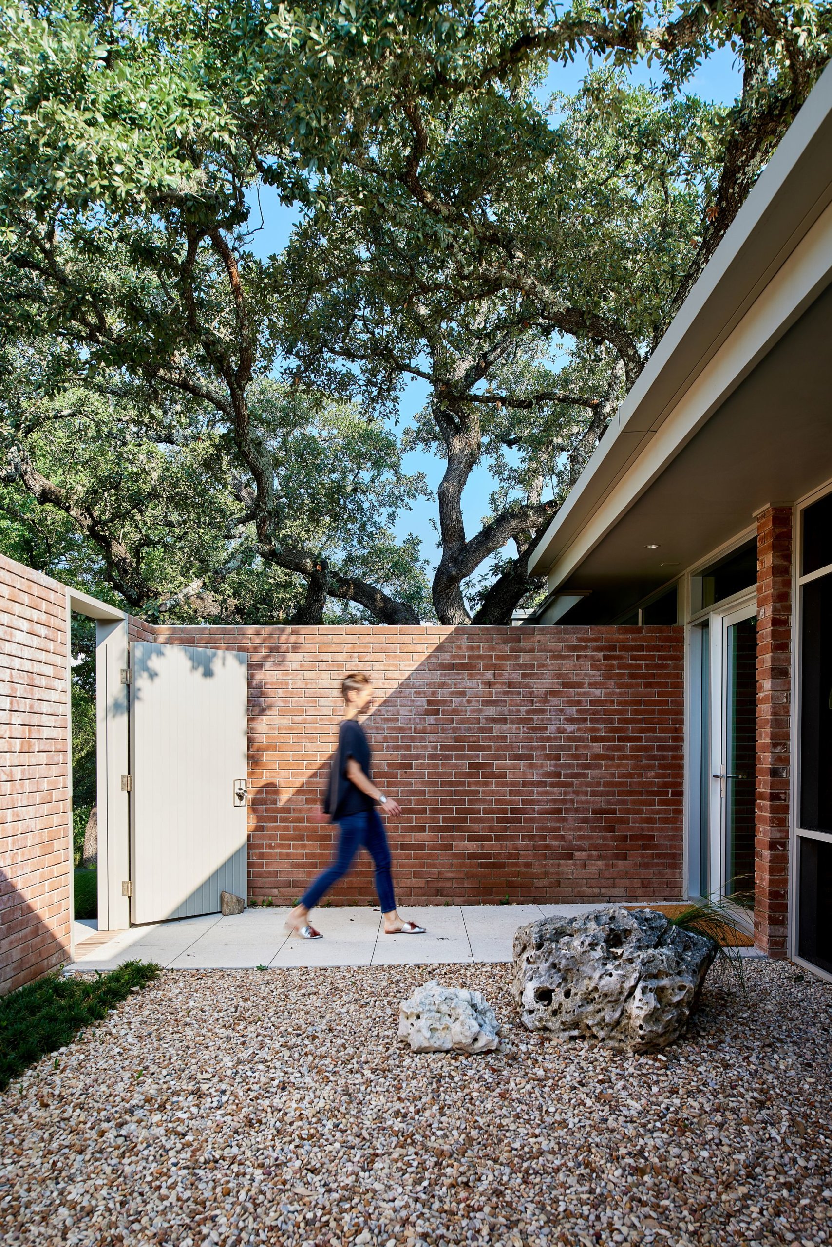 Brick walls and a new facade welcome you at the Balcones Residence