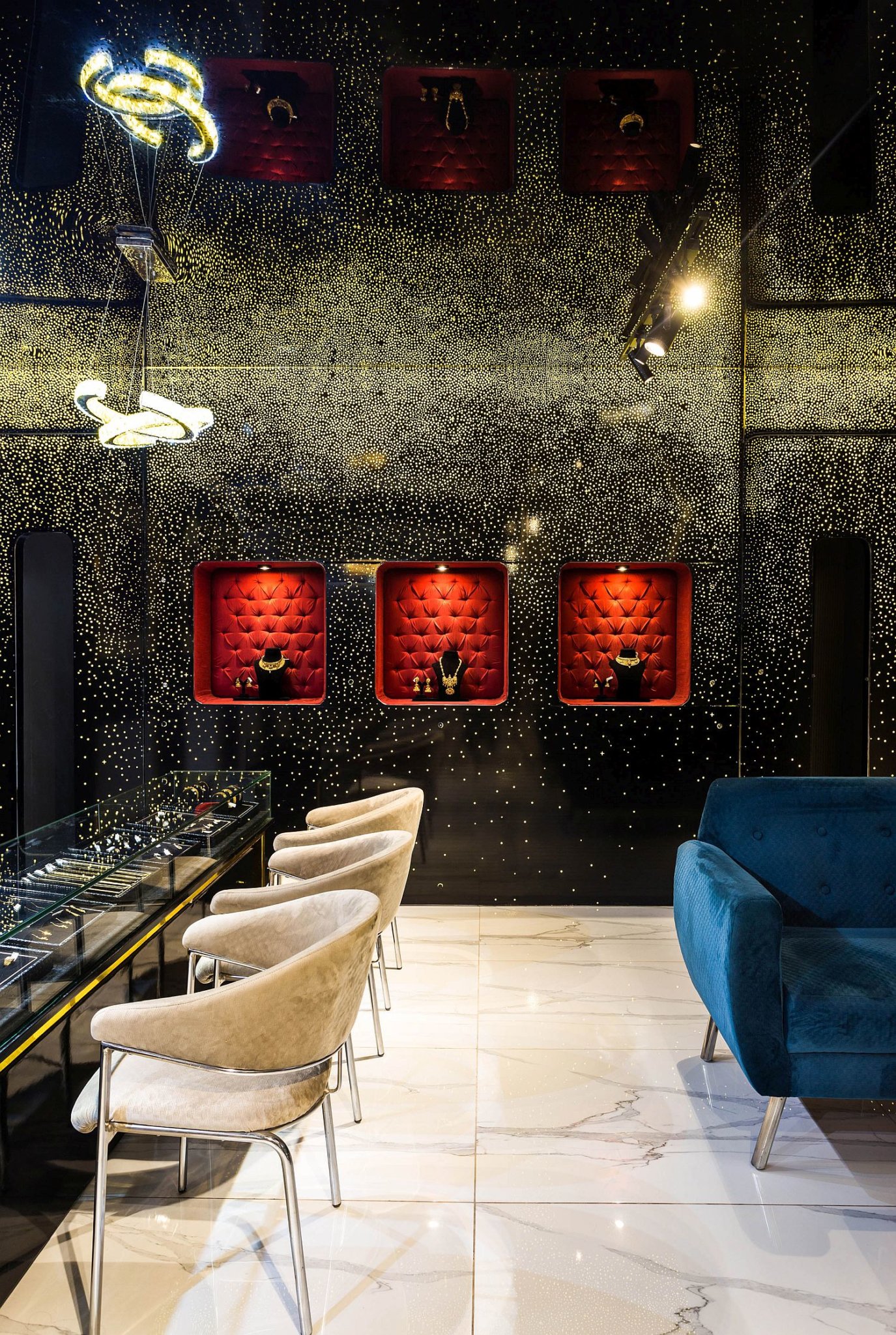 Rain of Gold Stunning Jewelry Store Enchants in Breathtaking Black and