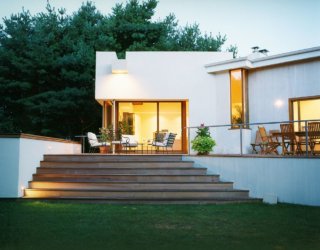 Beautiful Ranch House in New York Gets a Lovely Modern Extension in White