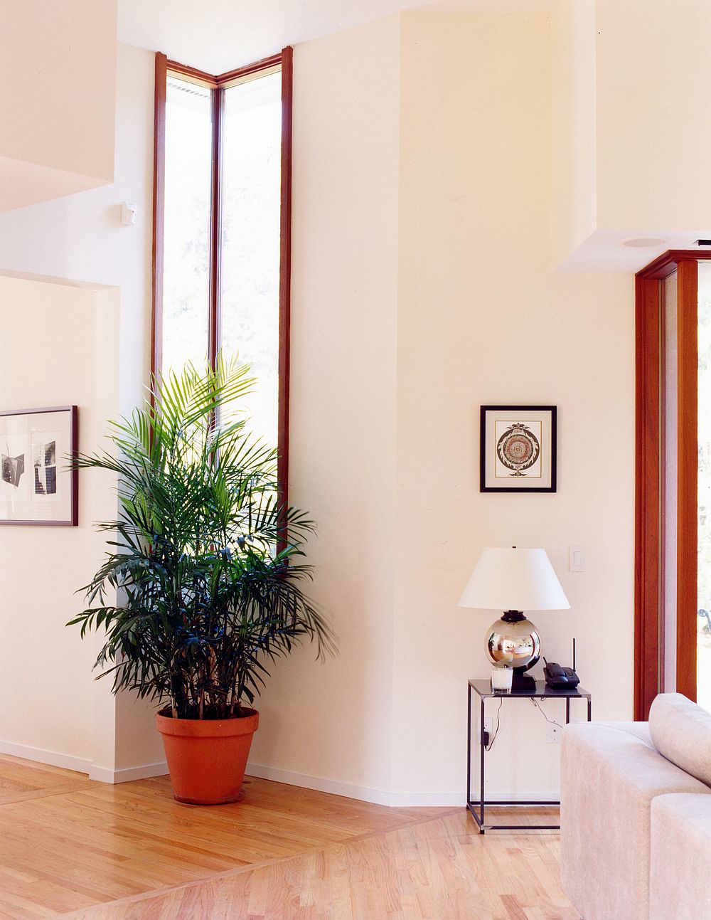 Interior of the house in white with ample natural light and a relaxing appeal