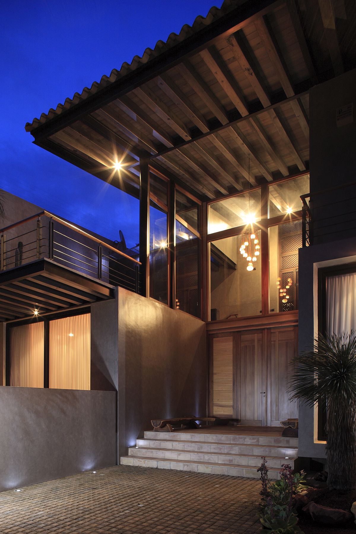 Lighting the entry and the stairwell for modern house