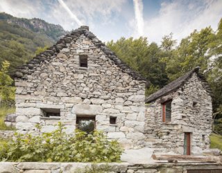 Animal Barn Built in 1850 Turned into a Sustainable Holiday Home