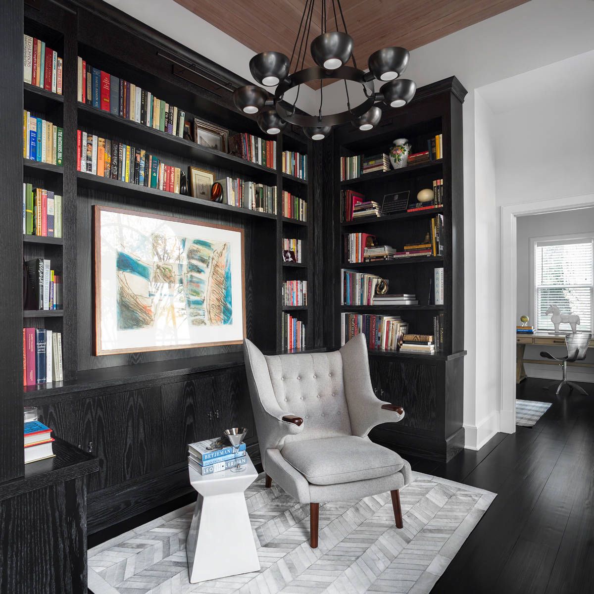 Dark and Dashing: Give Your Home a Sparkling Black Floor