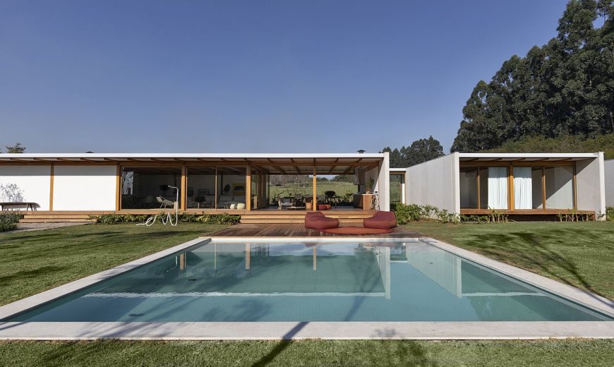 Eco-Friendly Home with Zero-Maintenance in Brazil Feels Open and Modern