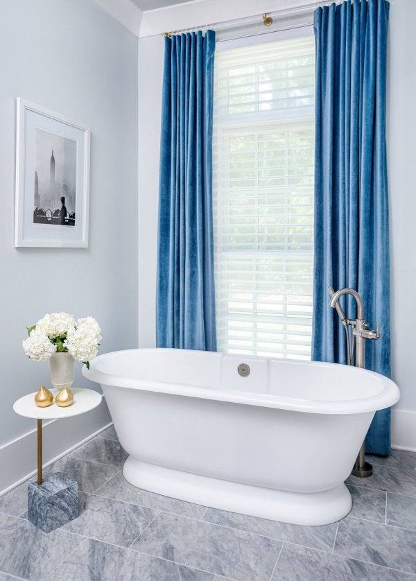 Best Colors for your White Bathroom A Relaxing and Refined Experience