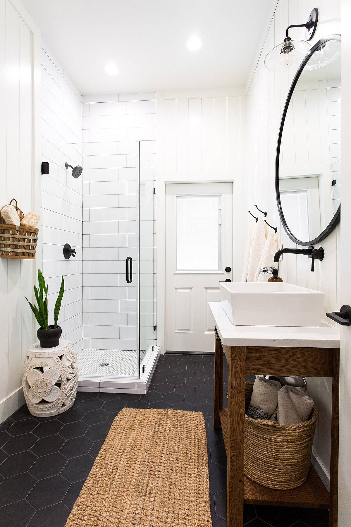 Give Your Home A Sparkling Black Floor, Dark Tile Floor Bathroom Ideas