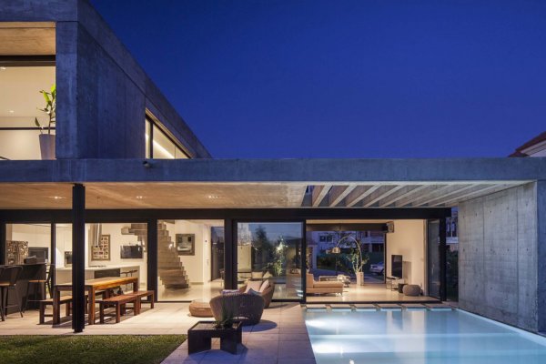 Contemporary Home of Young Couple in Buenos Aires Clad in Concrete and ...