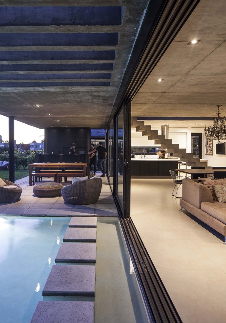 Contemporary Home of Young Couple in Buenos Aires Clad in Concrete and ...