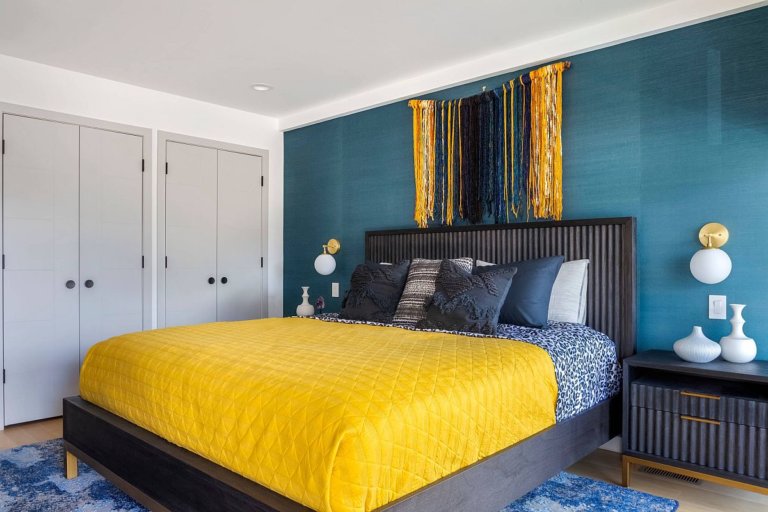 20 Breathtakingly Beautiful Yellow Bedrooms for More Upbeat Mornings