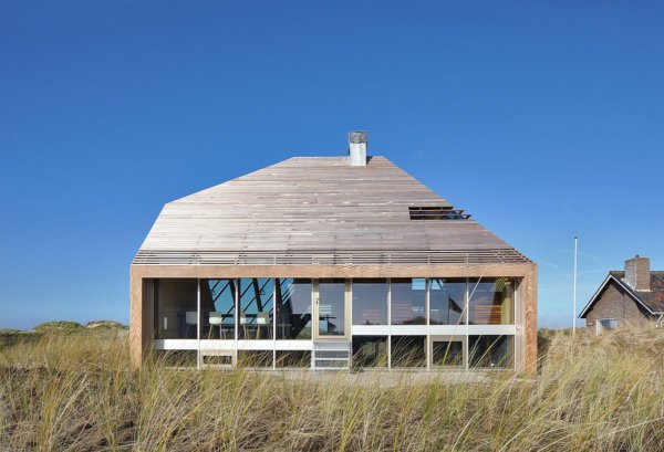 Shaped by the Landscape: Sculptural Dune House with Amazing Views of ...