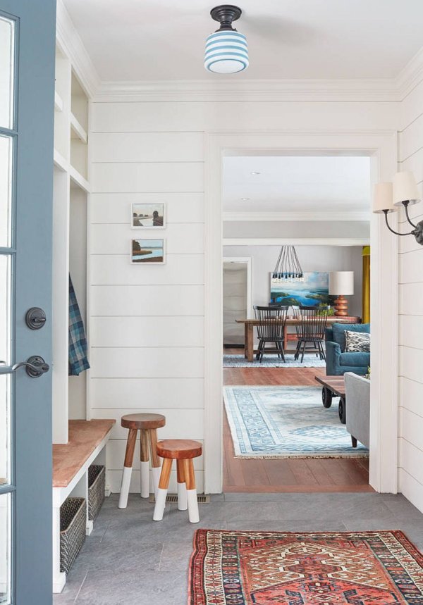 Trendy Blend: Industrial-Farmhouse Style Interiors Make a Brilliant