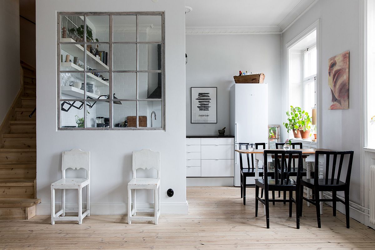 Eat-in kitchens in black and white are a popular choice in New York homes and bring back images of a nostalgic past!