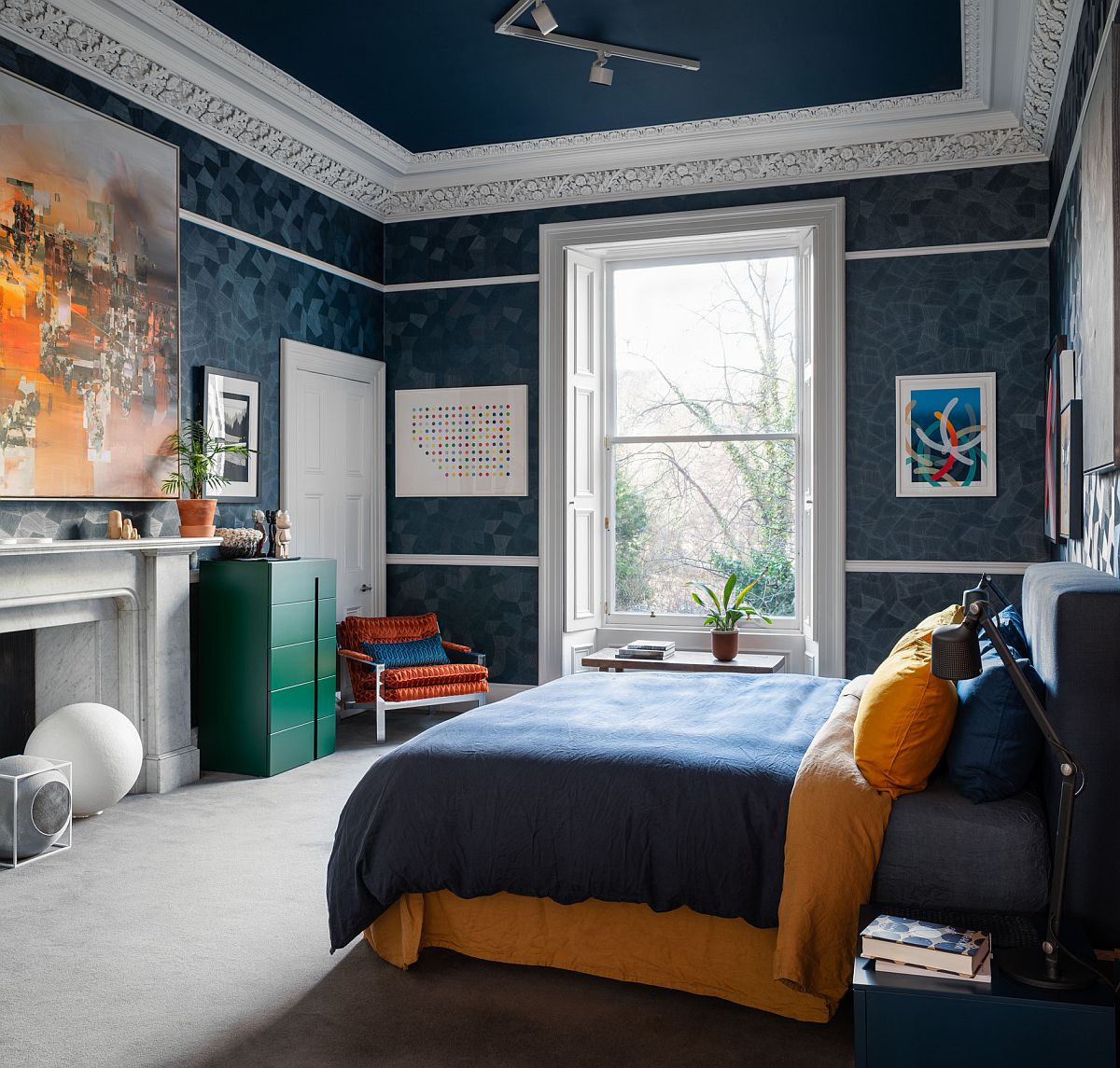 Finding a blend of color and pattern that is perfect for the teen boys' bedroom