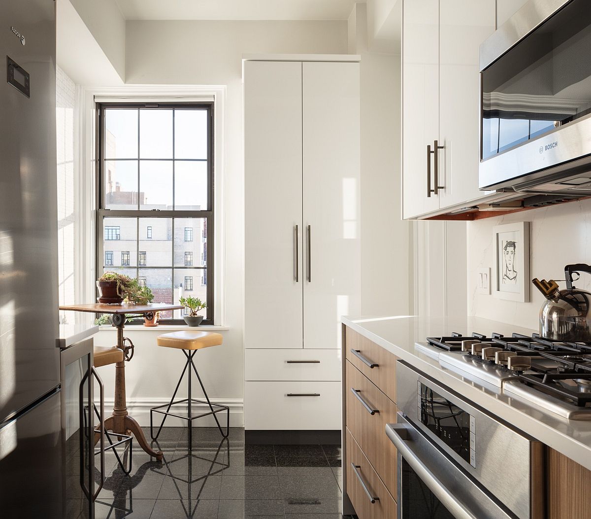 20 Best Small Kitchens from New York City that Inspire with Creativity