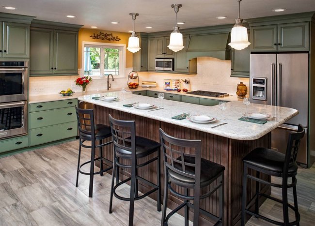 Kitchen Color Trends: Green and Yellow Combine to Make a Statement
