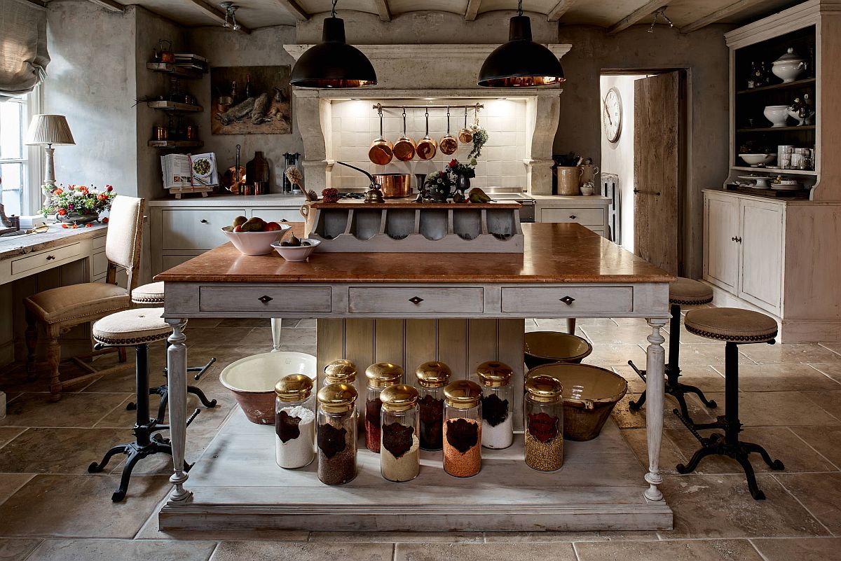 Authentic Victorian Kitchen   Lovely Kitchen With Victorian And Anique Touches Has A Sense Of Timeless Appeal About It 20044 