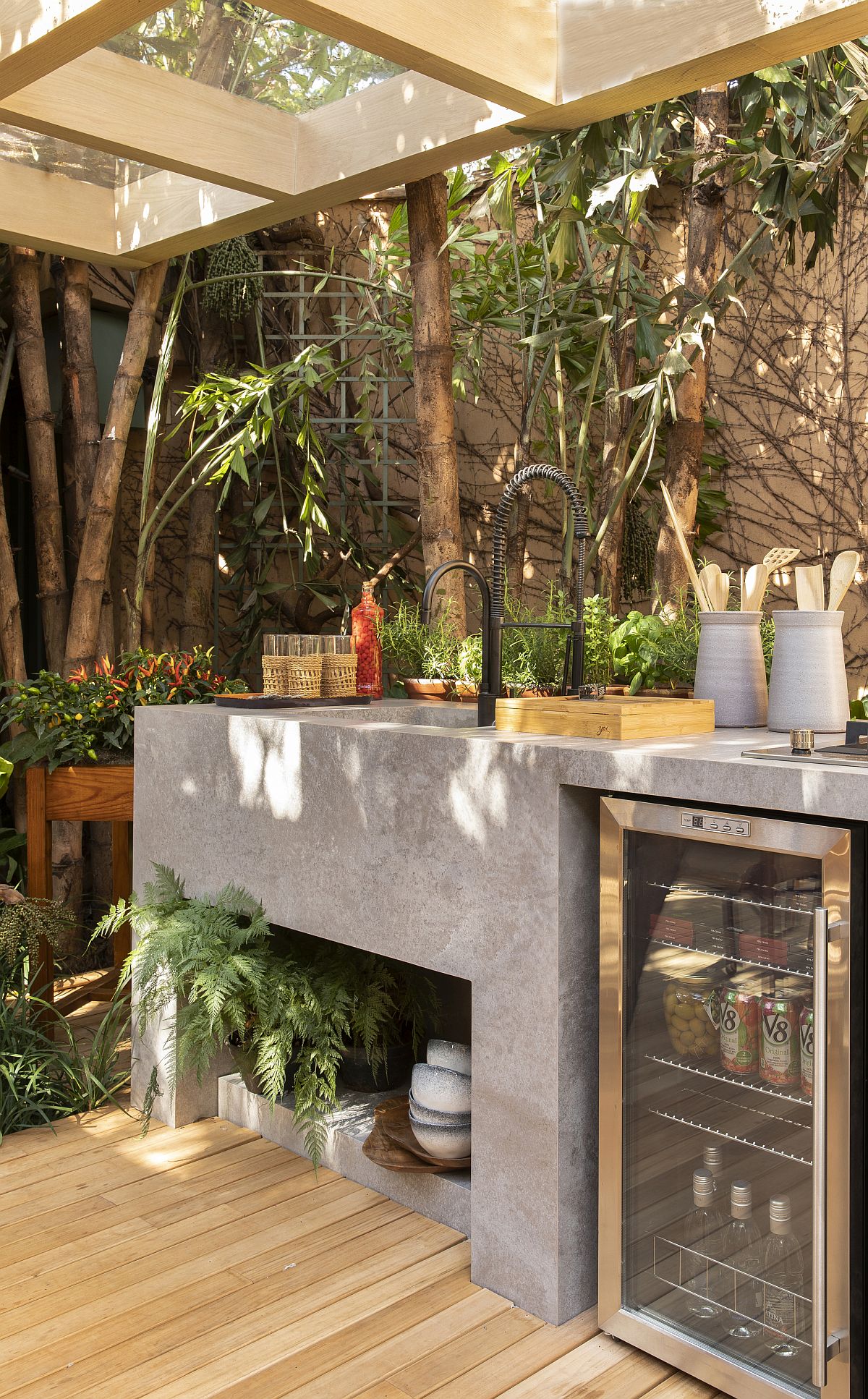 Outdoor kitchen, barbecue zone and beer cooler at the Forest House in Brazil